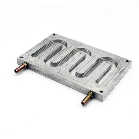 Aluminium liquid cold plate runner design Diseño de canal de placa fría líquida de aluminio