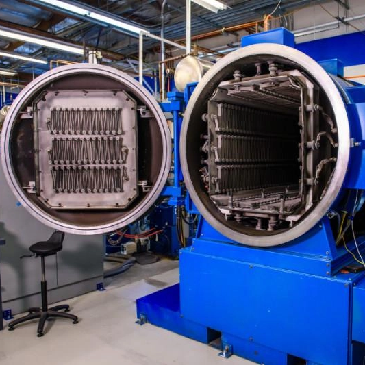 Domine la soldadura fuerte en vacío para una gestión térmica superior: su guía esencial