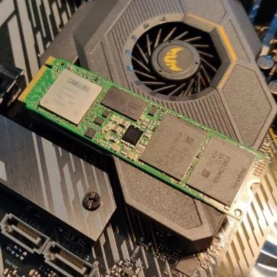 nvme-heatsink-motherboard_400_400.jpeg