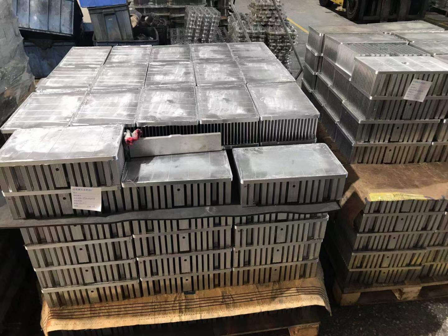 Disipador de calor de forjado para la iluminaci&oacute;n LED de 50W